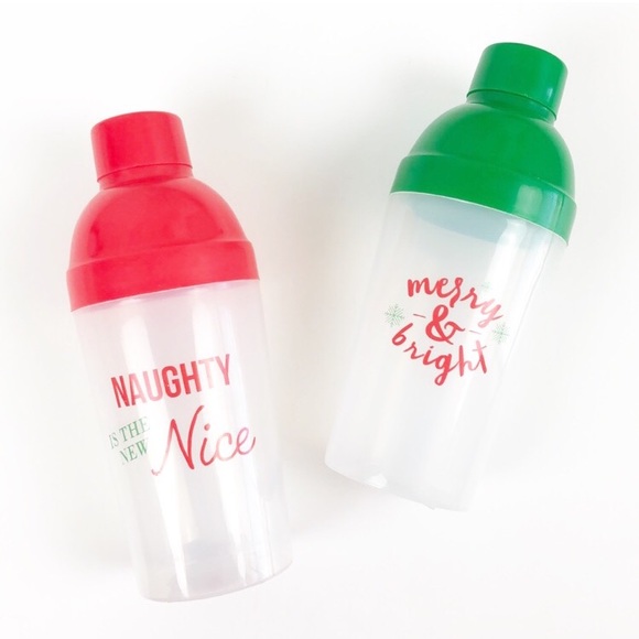 NEW Set of Christmas plastic cocktail shakers